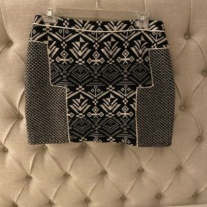 Black and white print skirt